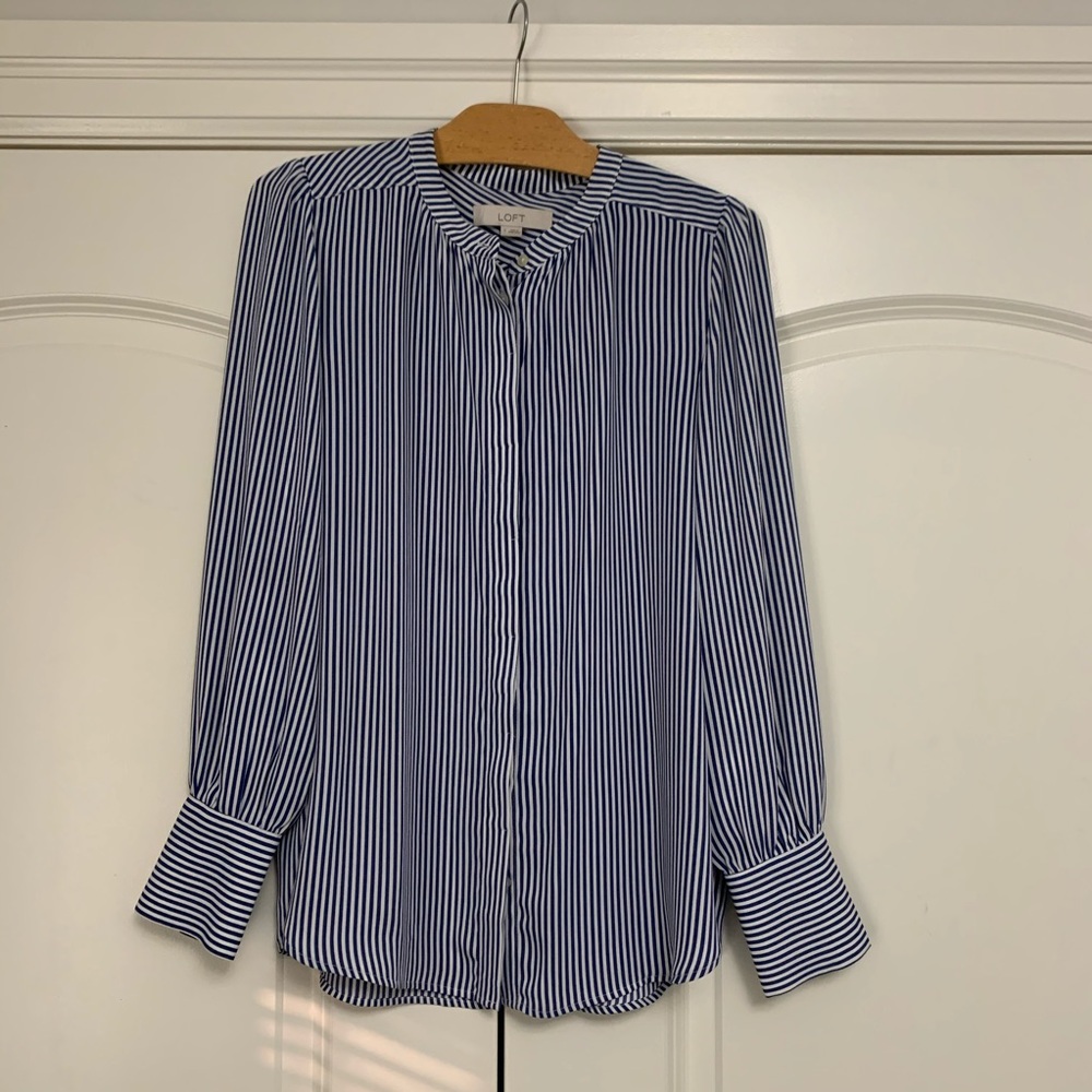 ❤️Loft Stripe Blouse Blue White Small